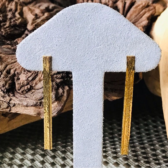 Vintage 80’s Costume Gold Tone Cascading Tassel Fringe 2 Inch Post Earrings - Picture 8 of 10